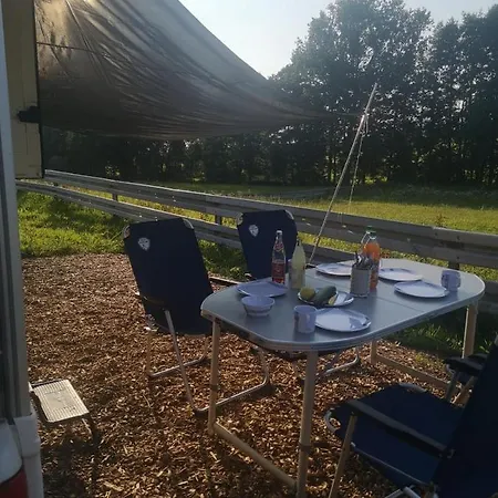 Camping Campingplatz,stellplatz Fur Wohnwagen, Wohnmobil, Bauernhof,reiterhof